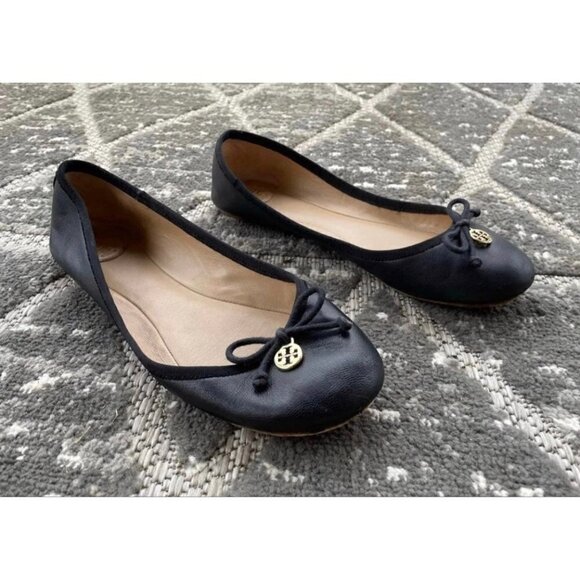 Tory Burch Chelsea Flats - Picture 1 of 13